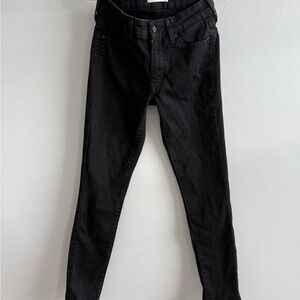 Black Levi 711 Skinny Jeans